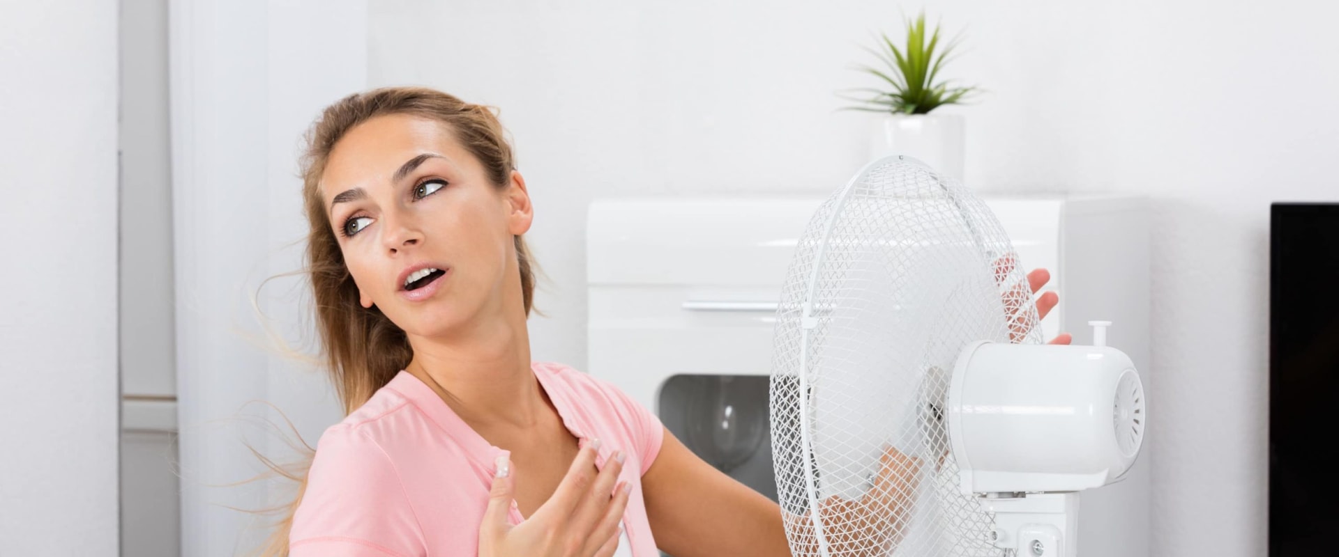 Using Fans for Temporary Cooling: A Guide to Surviving an AC Outage